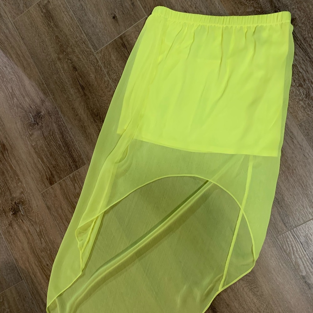 Hi-low skirt